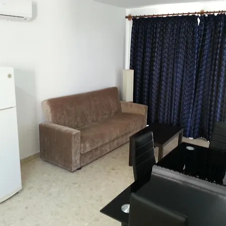 Apartment Pelides Larnaca