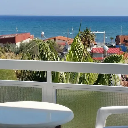 Apartment Pelides Larnaca