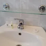 بيليديس لارنكا